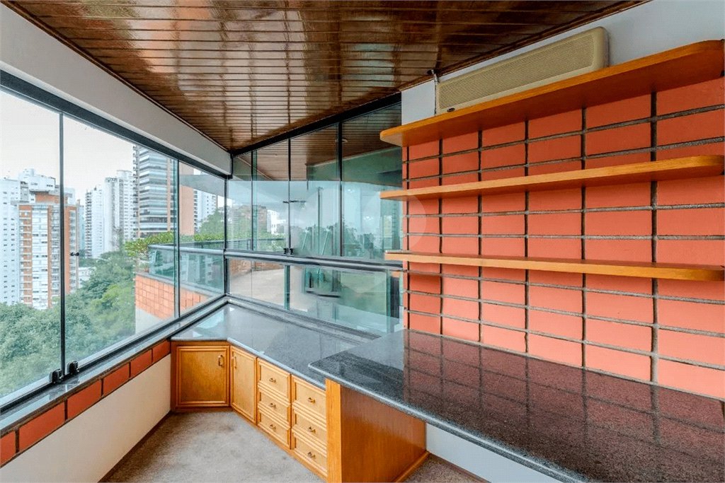 Apartamento à venda com 4 quartos, sendo 2 suítes, em Paraíso do Morumbi, São Paulo, SP