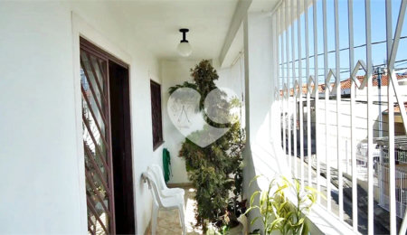 Sobrado à venda com 3 quartos, sendo 1 suíte, em Parada Inglesa, São Paulo, SP