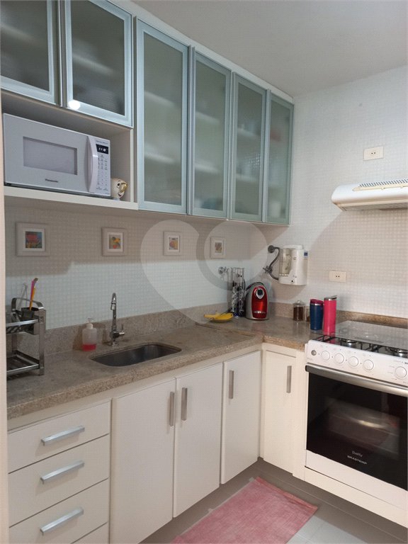 Apartamento com 88m², 3 dormitórios e 2 suítes próximo ao Parque do Ibirapuera e Metrô Ana Rosa.