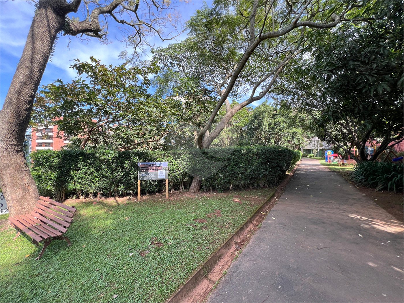 Terreno à venda em Paraisópolis, São Paulo, SP