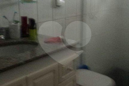 Casa à venda com 3 quartos, sendo 1 suíte, no condomínio Travessa Bruno Andreoni,16, São Paulo - SP