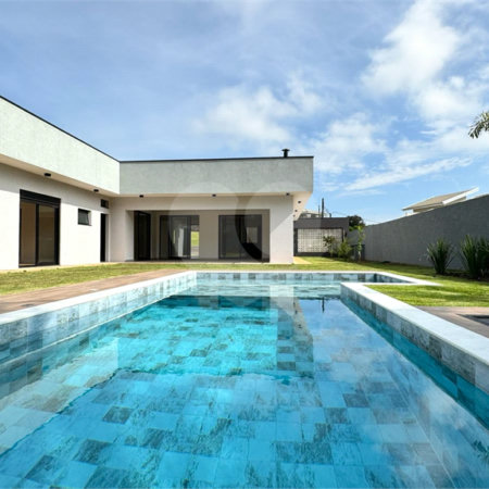 Casa à venda com 3 suítes no condomínio Terras de Santa Teresa, Itupeva - SP