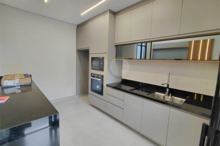 Casa à venda com 3 quartos, sendo 1 suíte, no condomínio Park Real Indaiatuba, Indaiatuba - SP