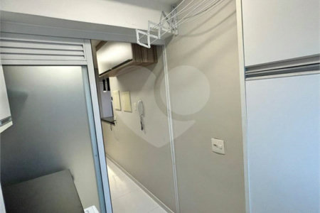 Apartamento à venda com 2 quartos, sendo 1 suíte, em Parque Reboucas, São Paulo, SP
