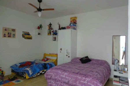 Casa à venda com 3 quartos, sendo 1 suíte, em Jardim Londrina, São Paulo, SP