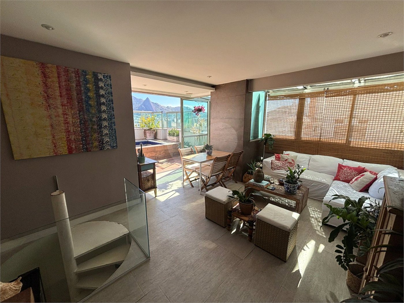Cobertura à venda com 3 quartos, sendo 2 suítes,  em Vila Isabel, Rio de Janeiro, RJ