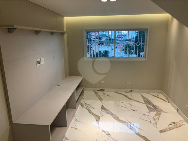 Sobrado à venda com 3 quartos, sendo 2 suítes,  em Santana, São Paulo, SP
