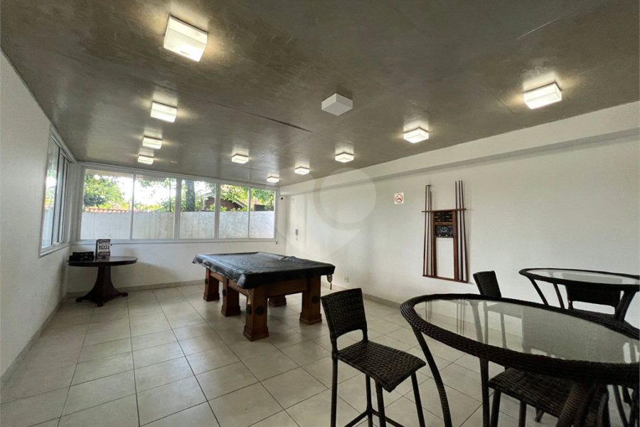Casa à venda com 4 quartos, sendo 3 suítes,  no condomínio Domus, São Paulo - SP