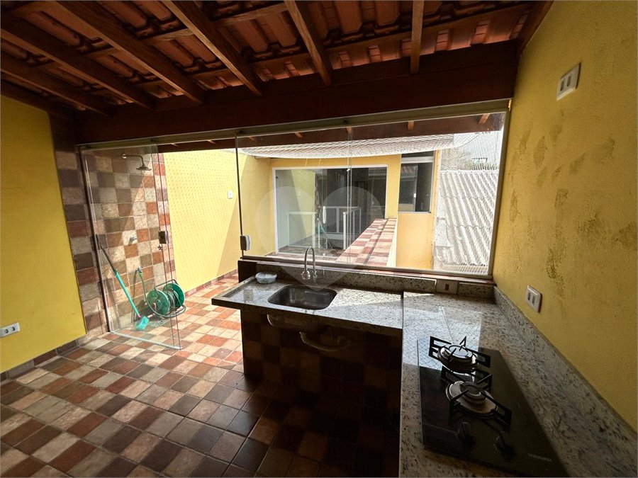 Casa de Vila para alugar com 4 suítes em Vila Romana, São Paulo, SP