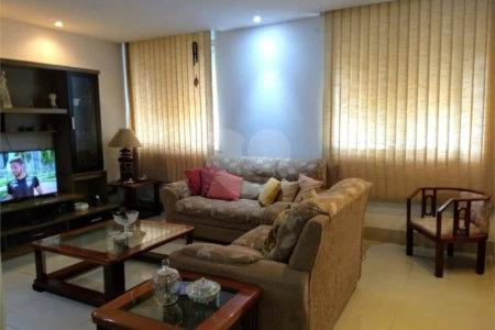 Apartamento à venda com 2 quartos, sendo 1 suíte, em Copacabana, Rio de Janeiro, RJ