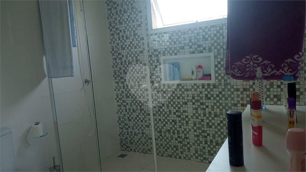 Casa à venda com 5 suítes no condomínio Village da Serra, Araçoiaba da Serra - SP