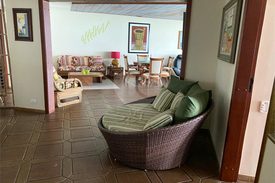 Apartamento à venda com 4 suítes em Jardim Astúrias, Guarujá, SP