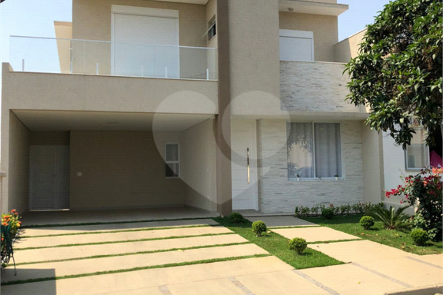 Casa à venda com 3 suítes no condomínio Residencial Lago da Serra, Araçoiaba da Serra - SP