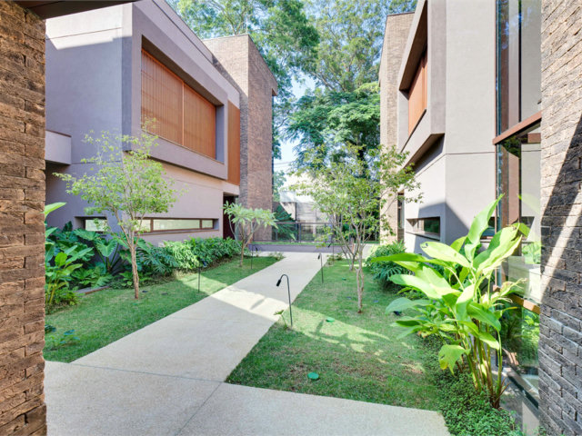 Casa à venda com 4 suítes no condomínio Casa Flora Badra, São Paulo - SP