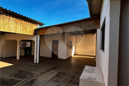 Casa à venda com 2 quartos, sendo 1 suíte,  em Jardim Aeroporto, Ponta Porã, MS