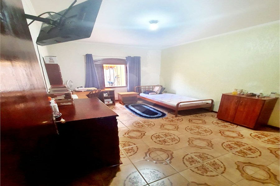 Casa à venda com 4 quartos em Jardim Almeida Prado, Guarulhos, SP