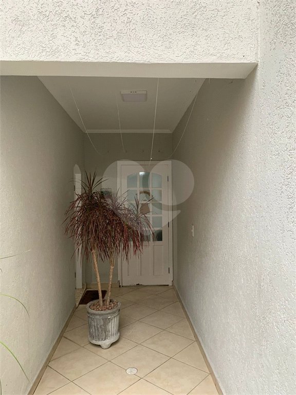Sobrado à venda com 3 quartos, sendo 1 suíte, em Residencial Novo Horizonte I, Mogi das Cruzes, SP