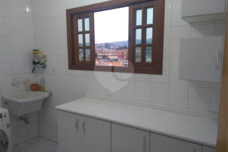 Sobrado à venda com 3 quartos, sendo 1 suíte, em Vila Mazzei, São Paulo, SP