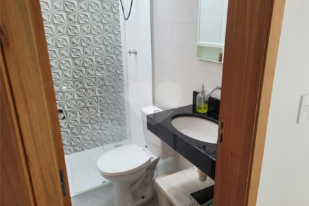Sobrado à venda com 3 quartos, sendo 1 suíte,  em Vila Marari, São Paulo, SP