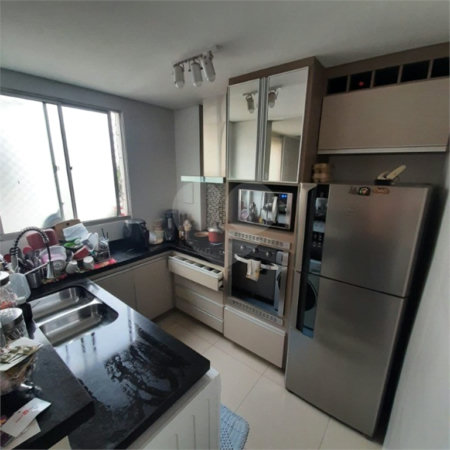 Apartamento no Condomínio Residencial Monte Logan