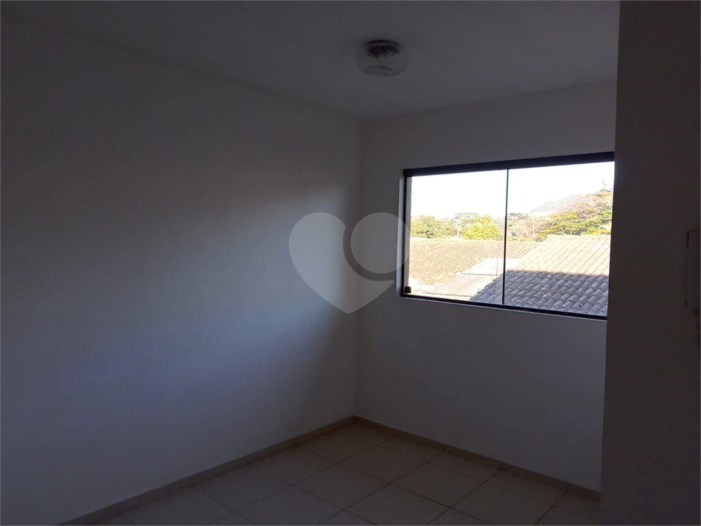 Casa à venda com 21 quartos, sendo 7 suítes, no condomínio De Apartamentos Residenciais- Jardim Morumbi, Atibaia - SP