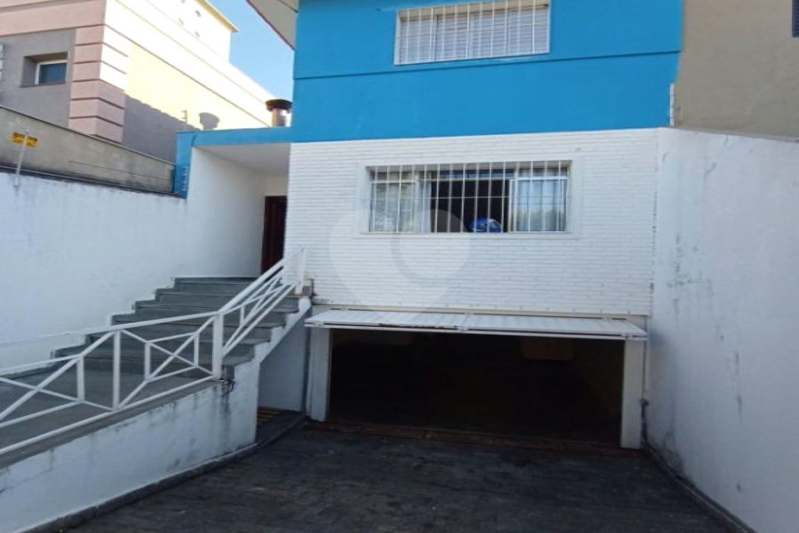 Casa à venda com 3 quartos, sendo 1 suíte, em Saúde, São Paulo, SP