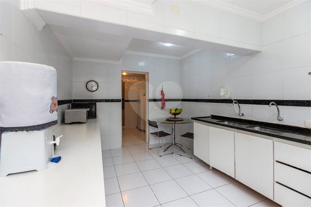 Casa à venda ou para alugar com 5 suítes no condomínio Altos de São Roque, São Roque - SP