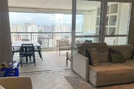 Apartamento à venda com 4 quartos, sendo 1 suíte,  em Parque São Jorge, São Paulo, SP