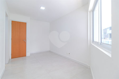 Apartamento à venda com 3 quartos, sendo 1 suíte, em Lagoa, Rio de Janeiro, RJ
