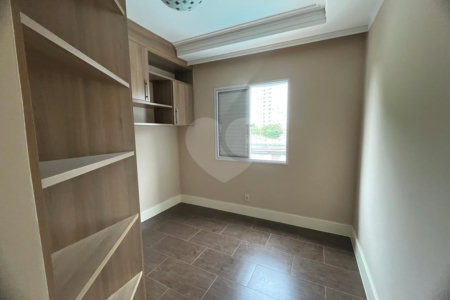 Casa à venda com 3 quartos, sendo 1 suíte, no condomínio Villagio DI Lucca, Sorocaba - SP