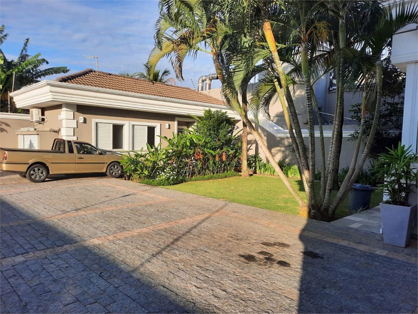 Casa com 6 dormitórios à venda, 700 m² por R$ 10.000.000,00 - Loteamento João Batista Julião - Guarujá/SP