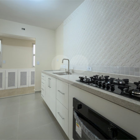 Apartamento à venda com 3 quartos, sendo 1 suíte, em Planalto Paulista, São Paulo, SP