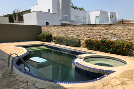 Casa à venda ou para alugar com 3 suítes no condomínio Jardim Vila Paradiso, Indaiatuba - SP