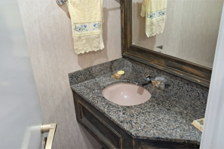 Apartamento à venda ou para alugar com 4 suítes em Santo Amaro, São Paulo, SP