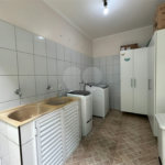 Sobrado à venda com 3 quartos, sendo 1 suíte, em Tremembé, São Paulo, SP