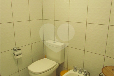 Casa de Vila à venda com 4 quartos, sendo 1 suíte, em Chácara Monte Alegre, São Paulo, SP