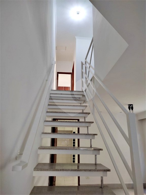 Sobrado à venda com 3 quartos, sendo 1 suíte,  em Vila Medeiros, São Paulo, SP