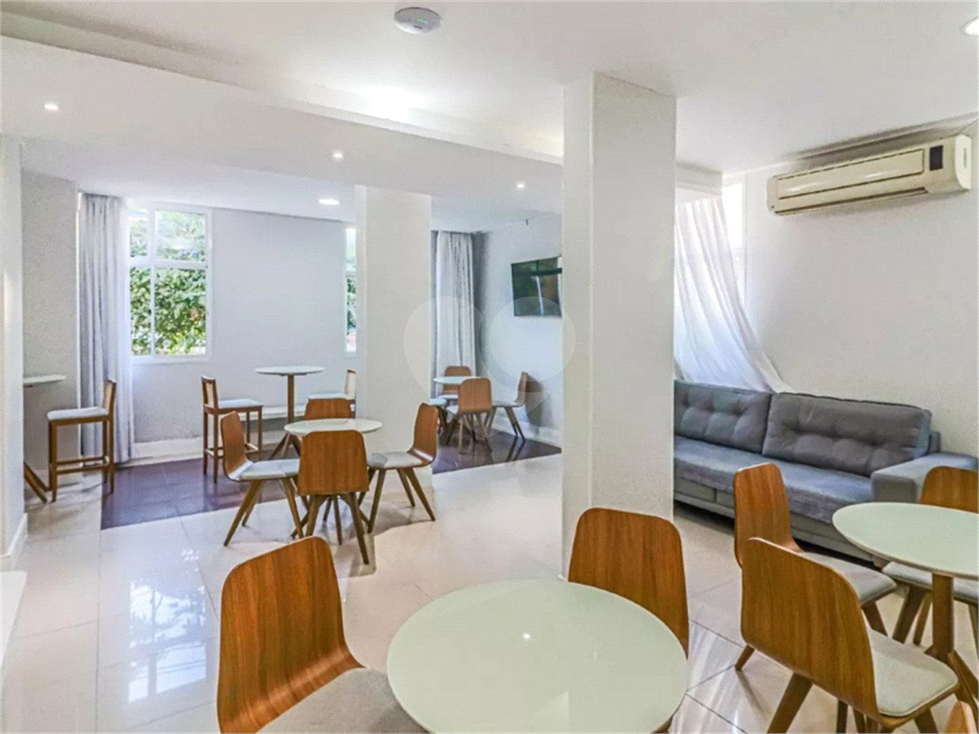 Apartamento à venda com 3 quartos, sendo 1 suíte, em Vila Polopoli, São Paulo, SP