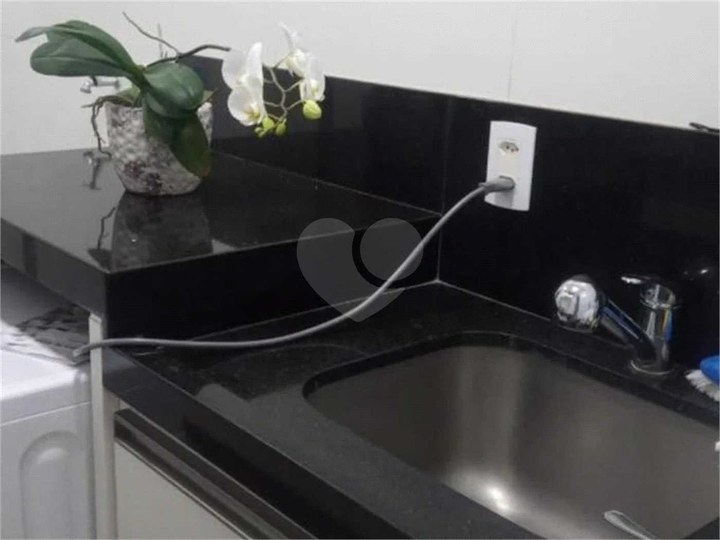 Casa à venda com 3 quartos, sendo 1 suíte, no condomínio Ibiaram 1, Itupeva - SP