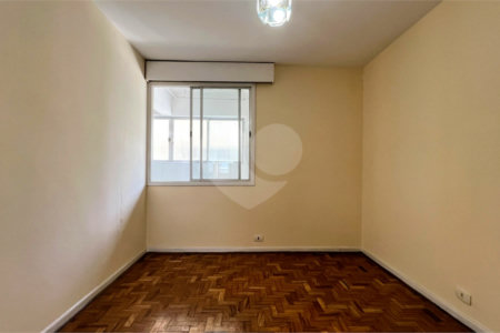 Apartamento à venda com 3 quartos, sendo 1 suíte, em Pinheiros, São Paulo, SP