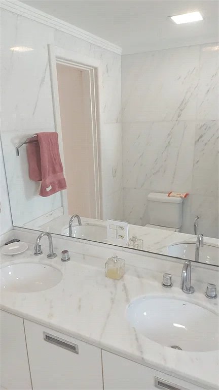 Apartamento à venda com 3 suítes em Vila Andrade, São Paulo, SP