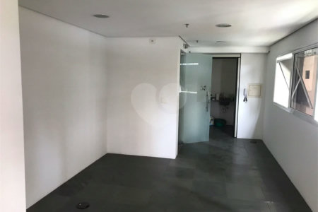 Sala comercial à venda no Paraíso