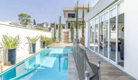 Casa à venda com 4 suítes no condomínio Granville, Atibaia - SP