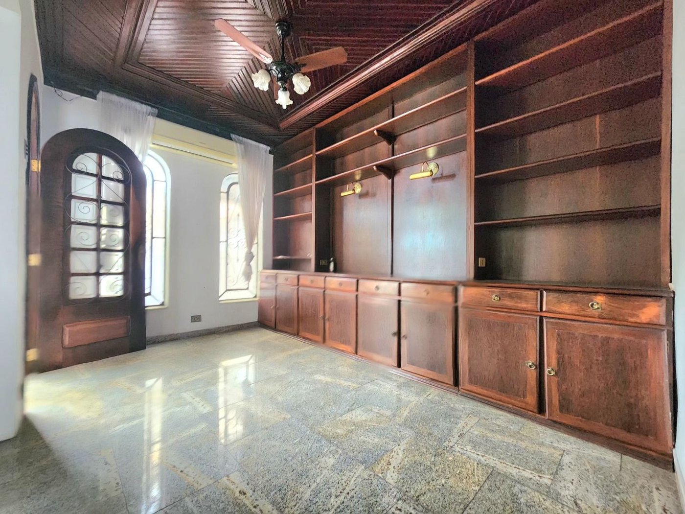 Casa com 3 dormitórios à venda, 198 m² por R$ 1.099.000,00 - Marapé - Santos/SP