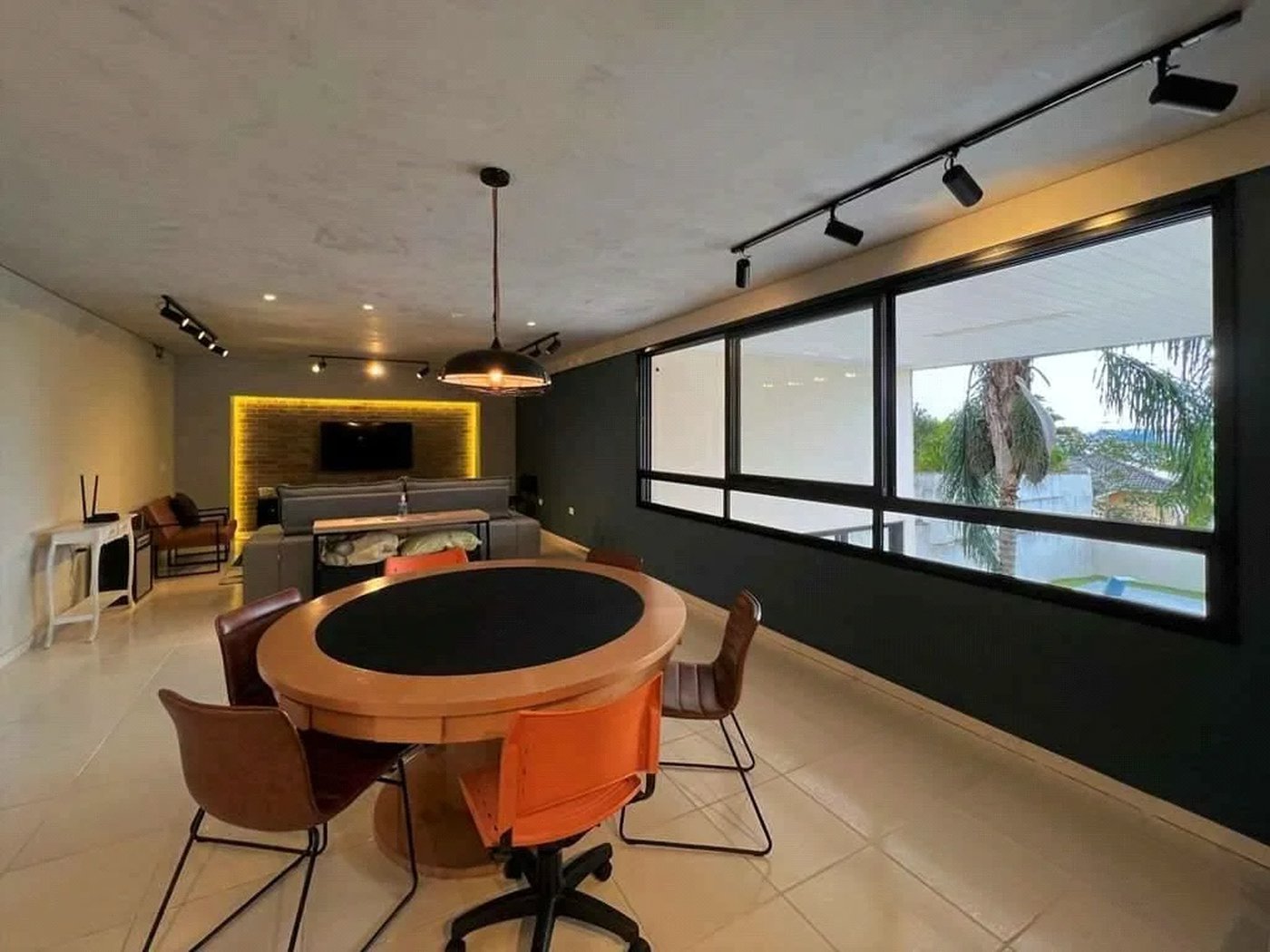 Casa à venda com 4 quartos, sendo 3 suítes, em Jardim Passárgada I, Cotia, SP