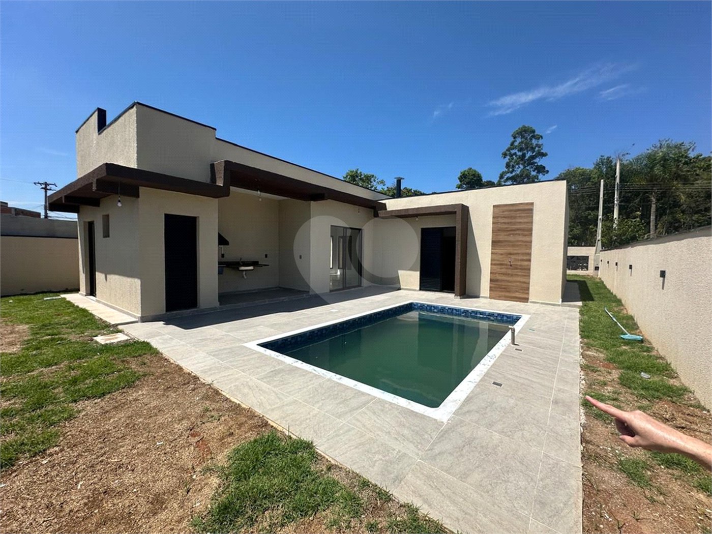 Casa à venda com 3 quartos, sendo 1 suíte, em Jardim Paraíso da Usina, Atibaia, SP