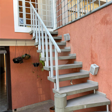 Sobrado à venda com 4 quartos, sendo 1 suíte,  em Jardim do Colégio (zona Norte), São Paulo, SP