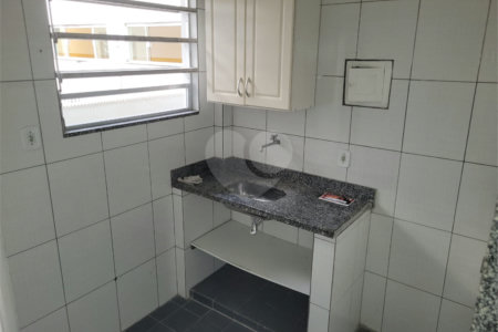 Apartamento à venda com 2 quartos no Centro, Cabo Frio, RJ
