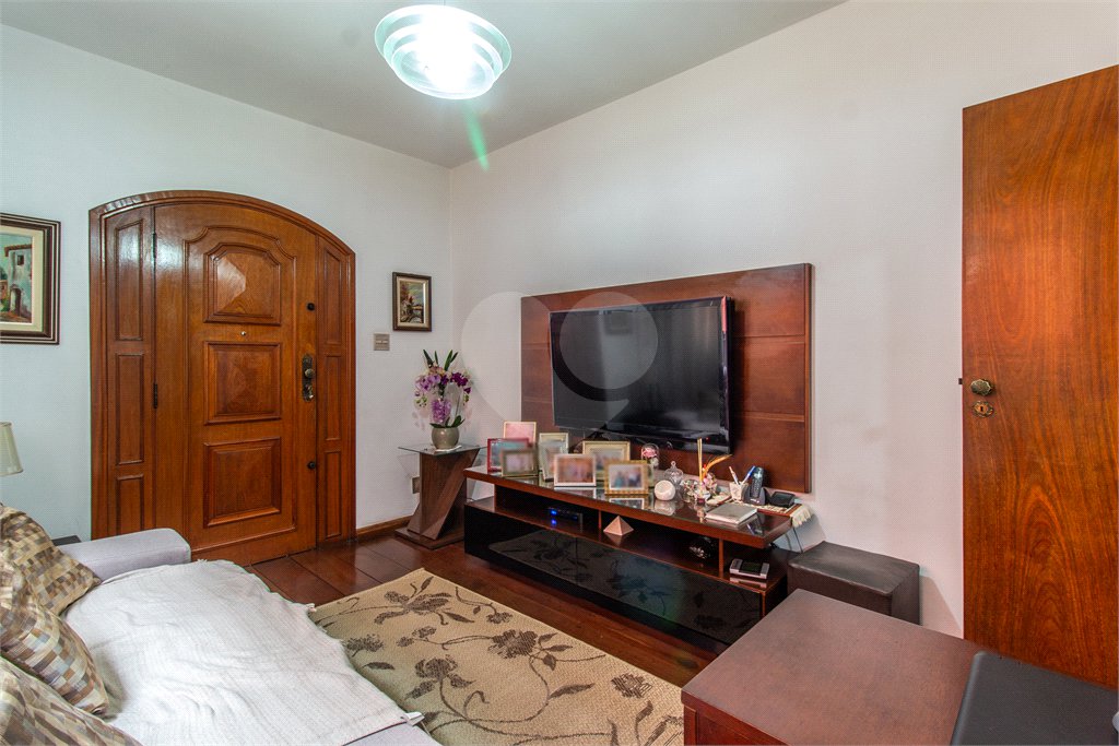 Casa à venda com 3 quartos em Jardim da Glória, São Paulo, SP