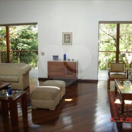 Casa Térrea à venda com 4 quartos, sendo 2 suítes, em Vila Tramontano, São Paulo, SP